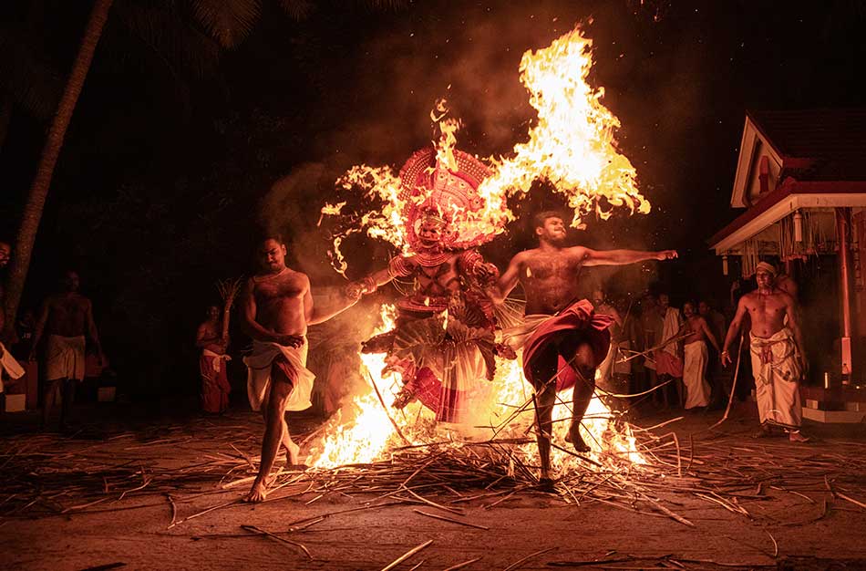 Photographing Theyyam:  A Guide to Kerala's Fire Ritual
